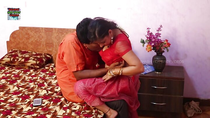 ସବତ୍ସ ଭଉଣୀ ତାଙ୍କ ପ୍ରେମିକଙ୍କଠାରୁ ଦୂରେଇ ଯିବା ପାଇଁ ସେକ୍ସ ବ୍ୟବହାର କରେ।